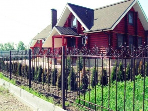 Сварные заборы с забивными столбами  150 метров фото под ключ